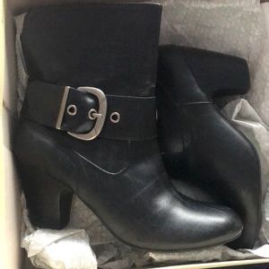 Sonoma black booties